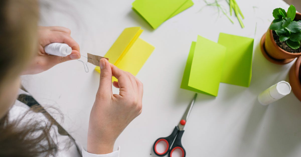 dĂ©couvrez l'univers du pliage : astuces, techniques et crĂ©ations innovantes pour transformer le papier, le tissu et bien plus encore en Ćuvres d'art uniques. que vous soyez novice ou expert, explorez des idĂ©es inspirantes et apprenez Ă maĂźtriser l'art du folding.
